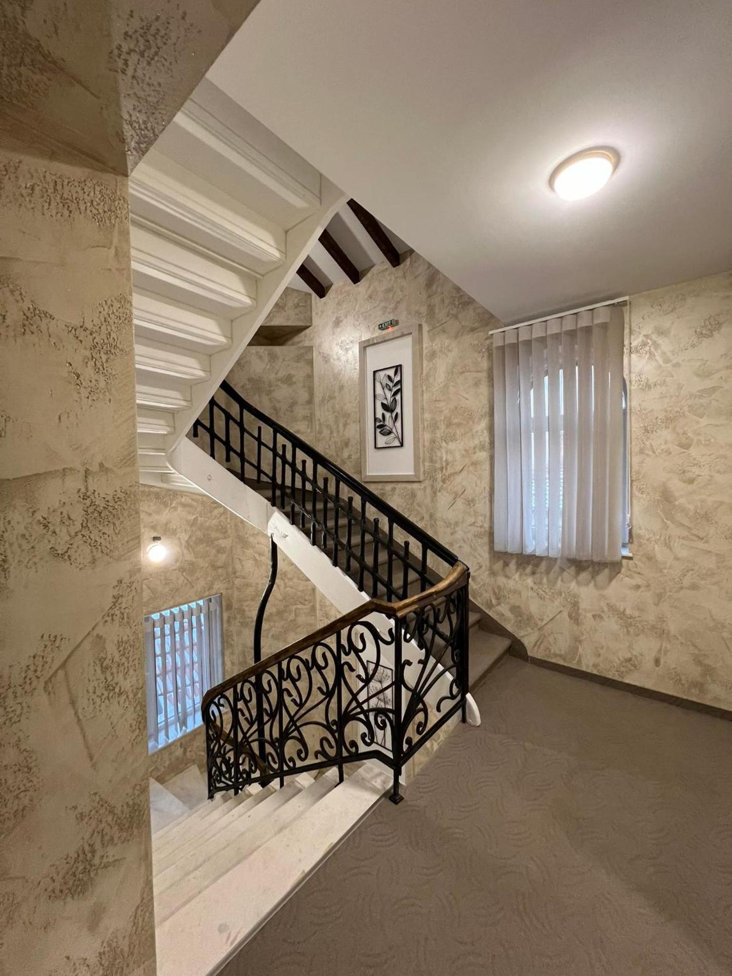 Хотел Vip Apart House Плевен Екстериор снимка